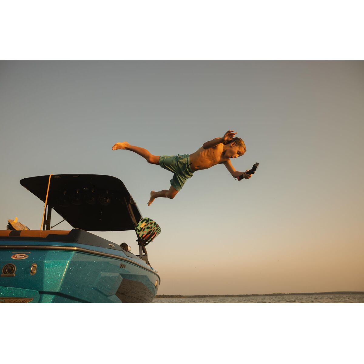 V2HE655353A987E7C33ED174482FBADC87CR7718475P7