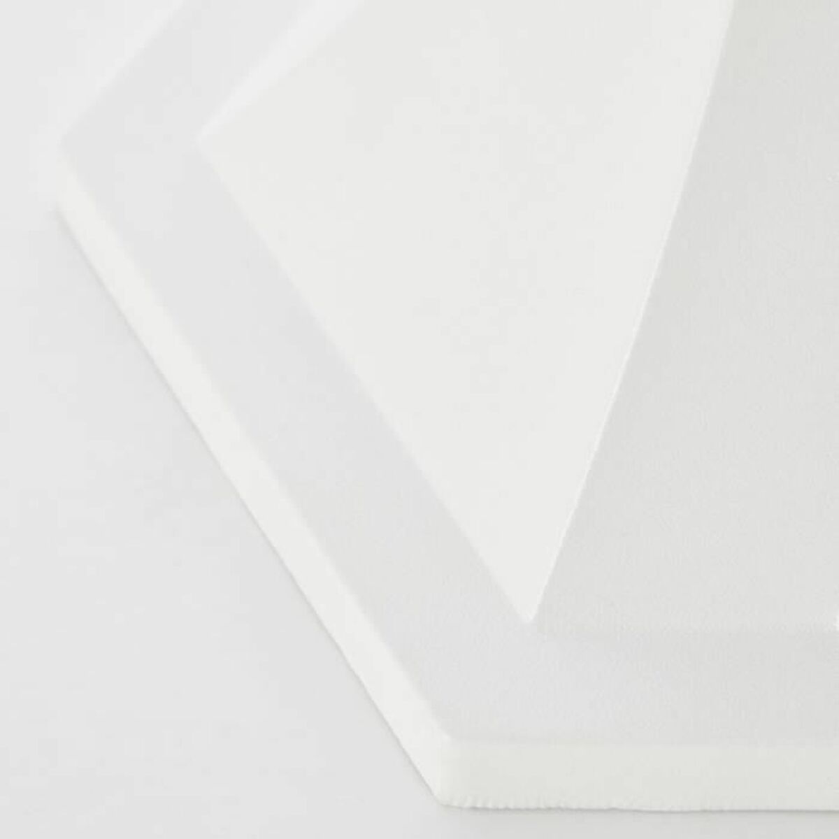 V7H2E948F046E461990A833D2F3B7CD04D2R2771584P5