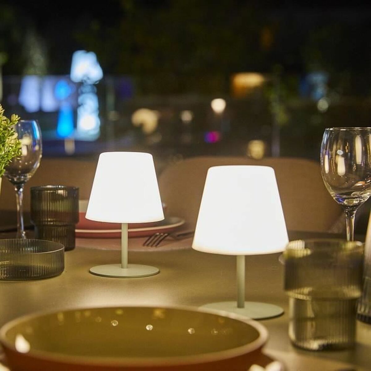 V5H04EA3EBD3930135C1F108F1AE320186AR4422638P3