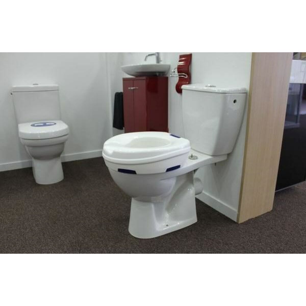 V7HBBC8179A9F831A78FB188BF4B6AA3FA8R6408831P3