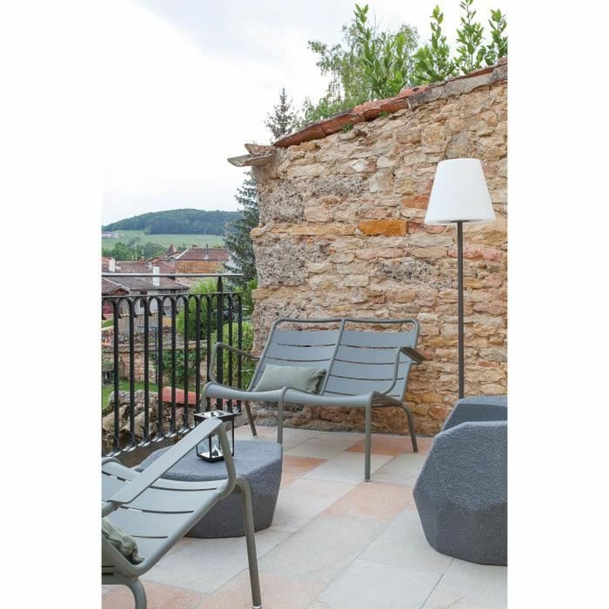 V4H5A4263838AA6169A5B9D5CE81EEFBF4DR7388570P2