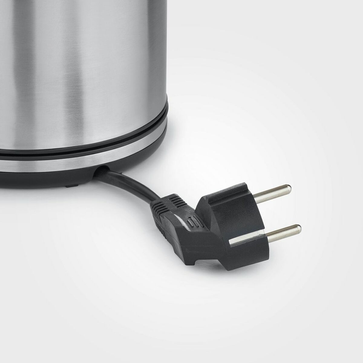 V8HEE9315A1E44346D001B497DC30B2FA27R6511641P4