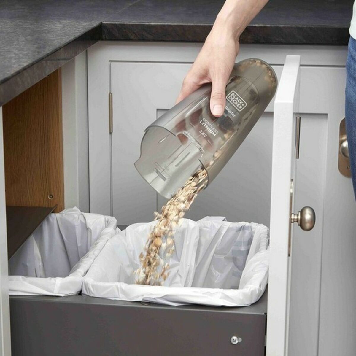 V6H9481403288895412384F429187A4BA65R7022556P10