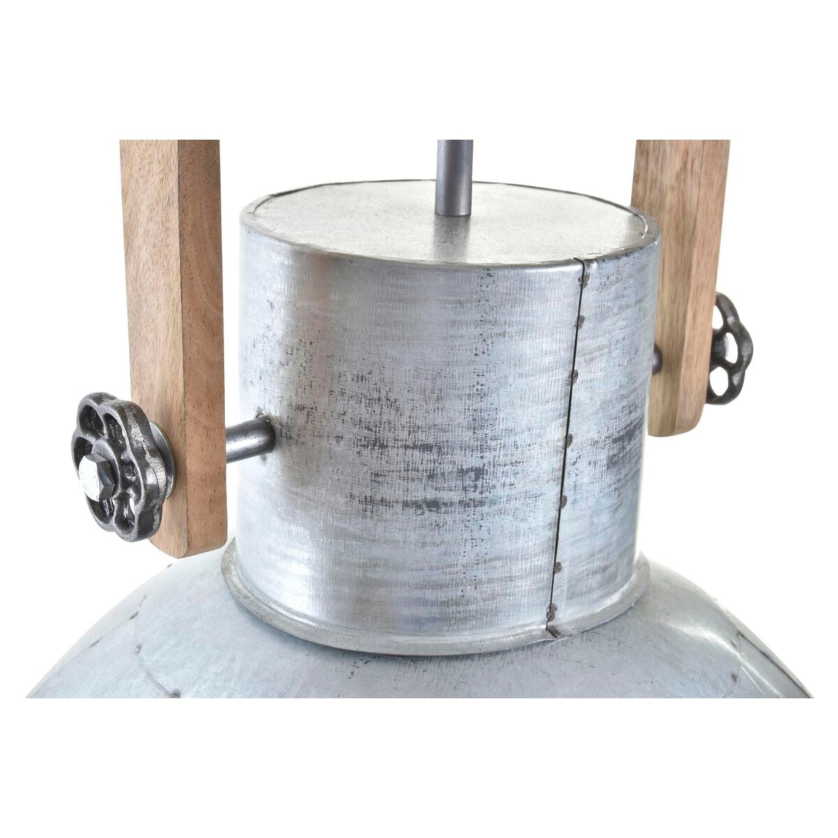 V11HCF4C709684B5618327C2F89859B1513AR4990817P3