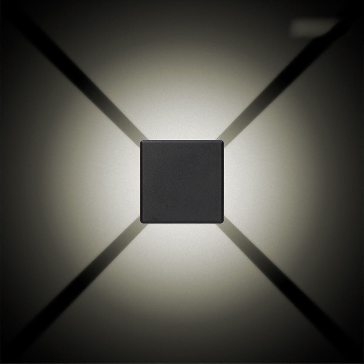 V8H7985B4E956397C74836409540F8EF7C2R5283339P3