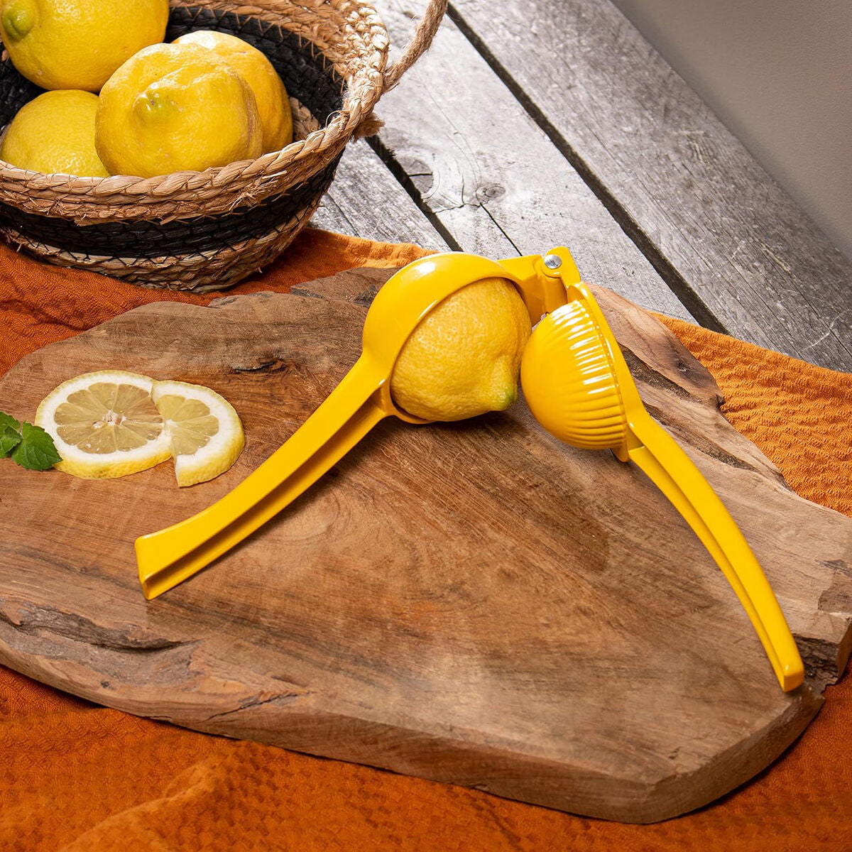 V2HE98863AEEFF9683264DAD2C94F352824R7562217P8